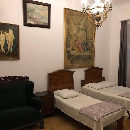 Gutsa Artists Mini-Hotel Tbilisi Eksteriør billede