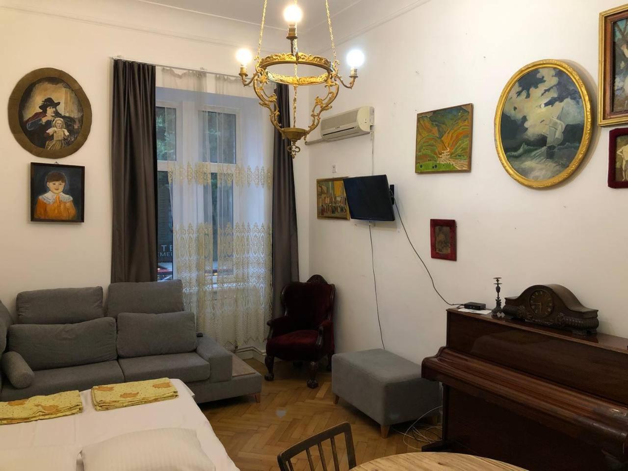 Gutsa Artists Mini-Hotel Tbilisi Eksteriør billede