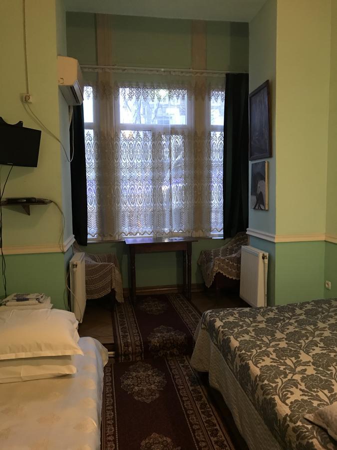 Gutsa Artists Mini-Hotel Tbilisi Eksteriør billede