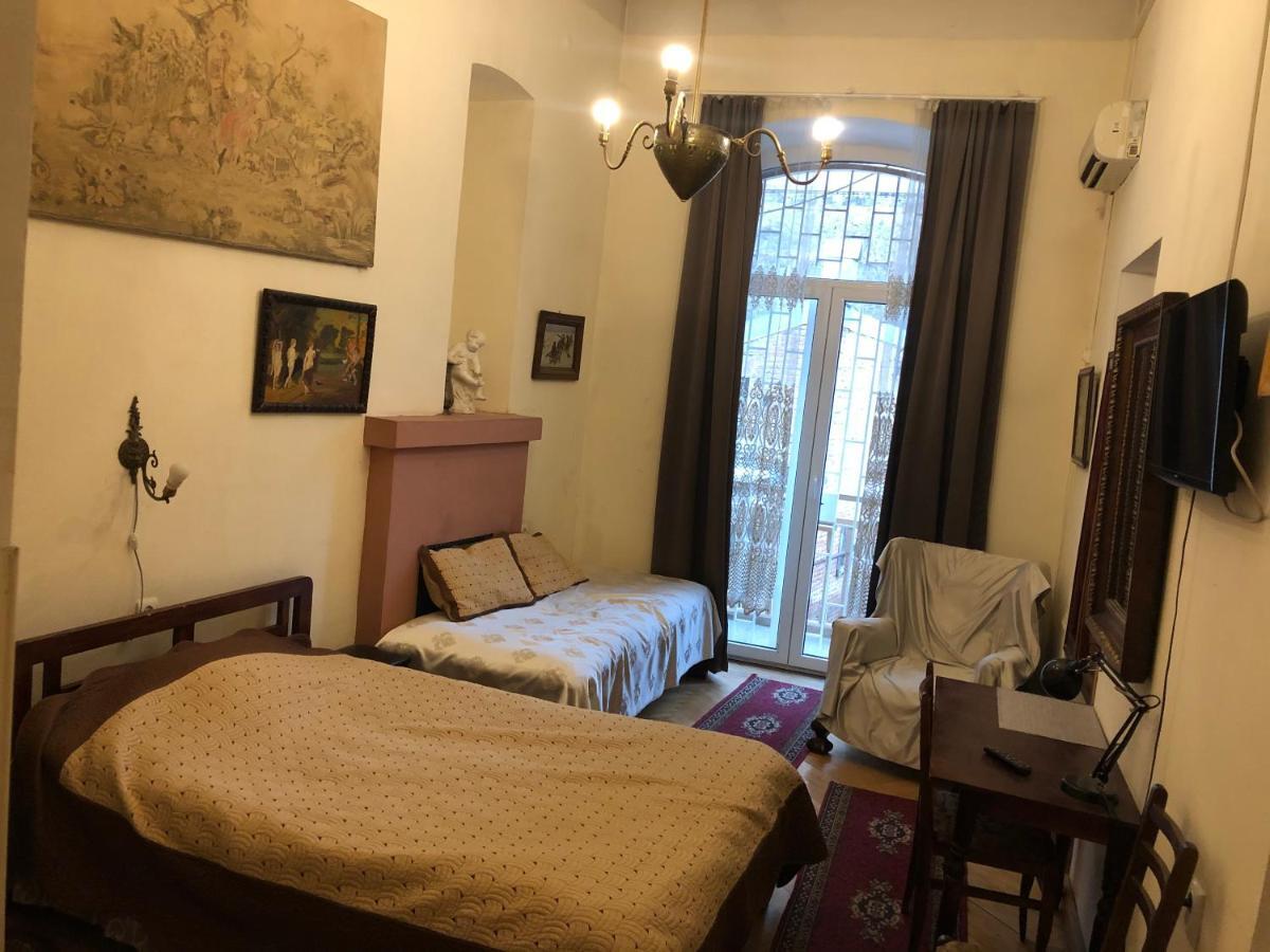Gutsa Artists Mini-Hotel Tbilisi Eksteriør billede