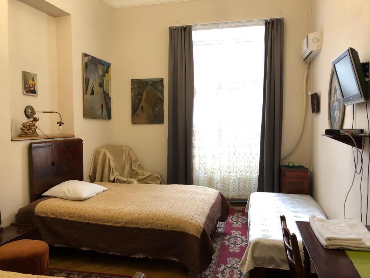 Gutsa Artists Mini-Hotel Tbilisi Eksteriør billede