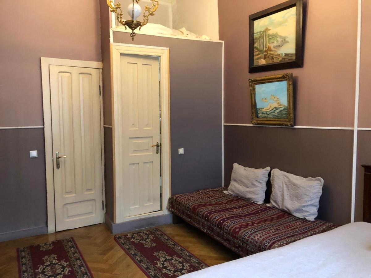 Gutsa Artists Mini-Hotel Tbilisi Eksteriør billede