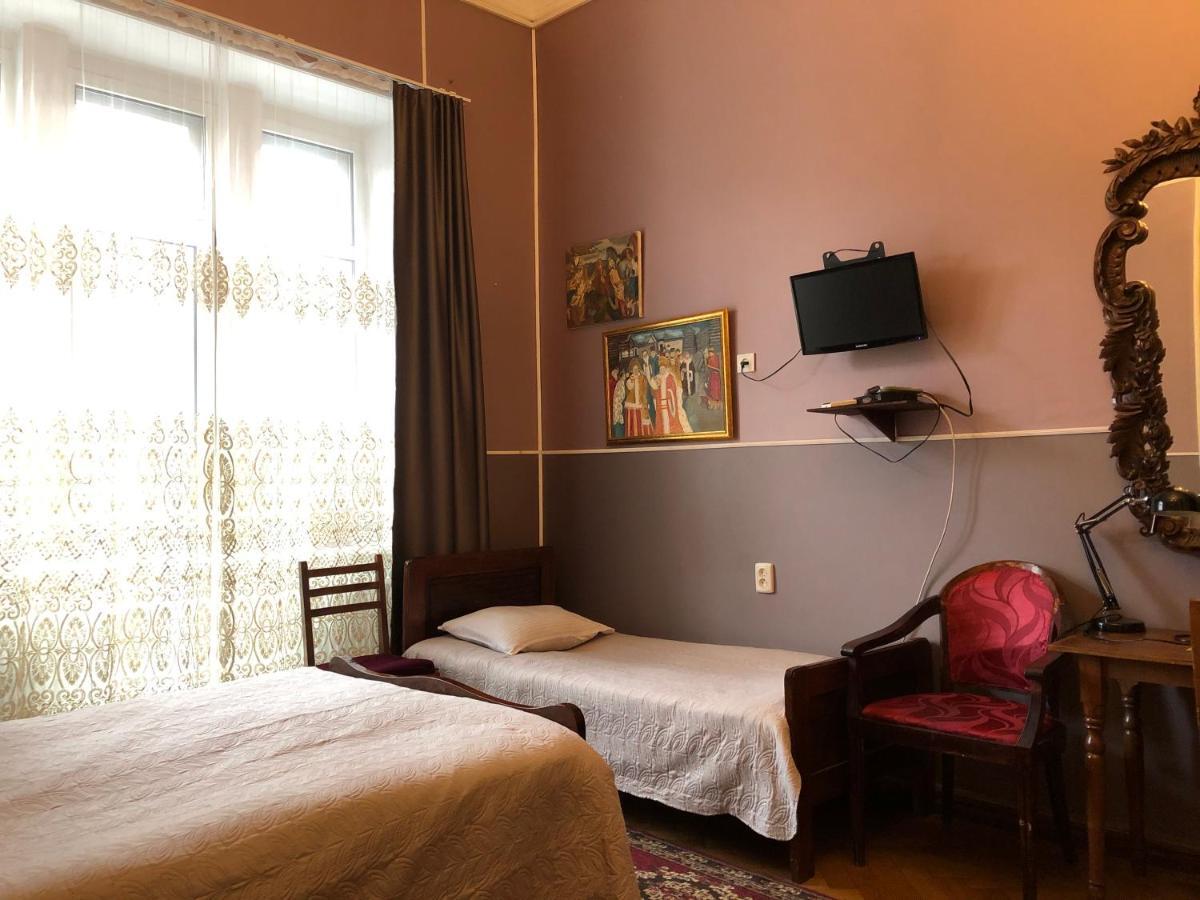 Gutsa Artists Mini-Hotel Tbilisi Eksteriør billede
